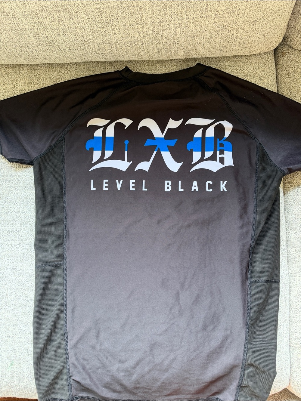 Men's Level Black Rashguard - Picture 3 of 3